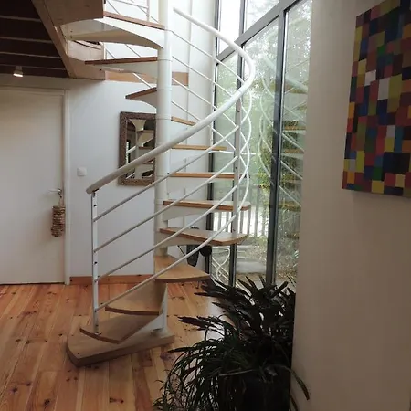 Grande Maison Avec Extension D'architecte A 700m De La Plage *