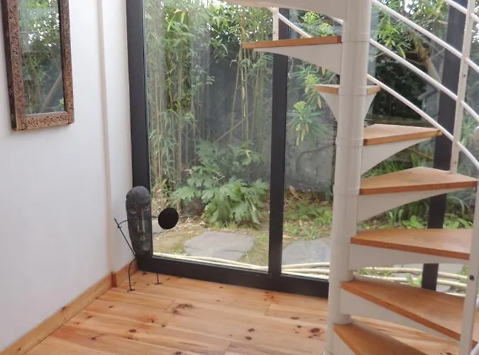 Grande Maison Avec Extension D'architecte A 700m De La Plage